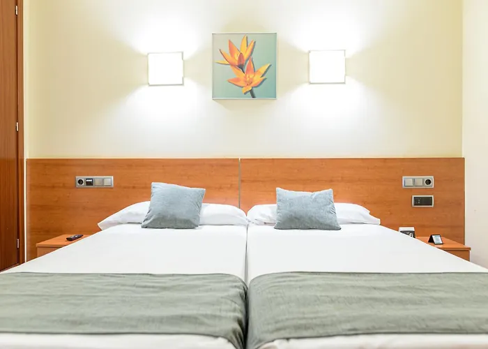 Alda Plaza Mayor בית הארחה 2*