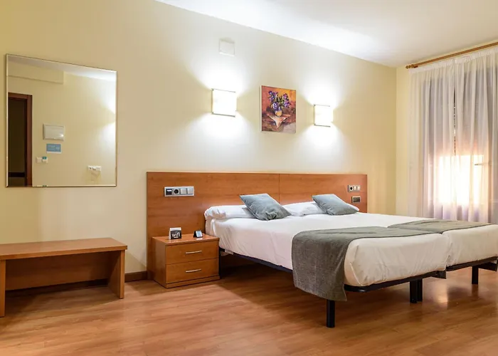 בית הארחה Alda Plaza Mayor טורו