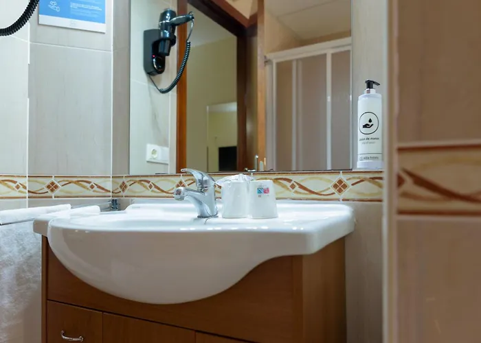 Alda Plaza Mayor בית הארחה