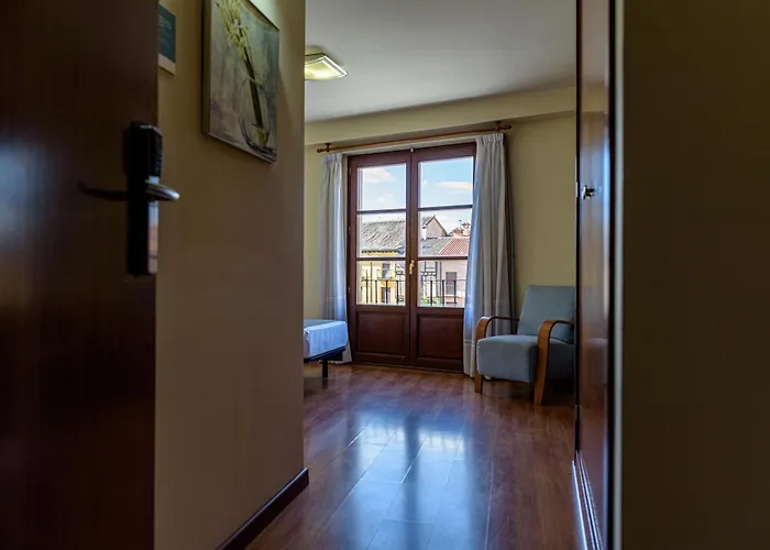 בית הארחה Alda Plaza Mayor טורו