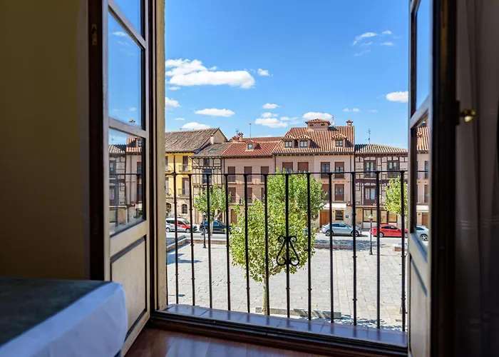 Alda Plaza Mayor בית הארחה 2*